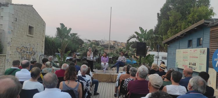 Ragusa di Carta a Sampieri