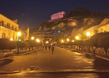Accoltellamento in piazza Italia a Scicli: denunciato un 21enne