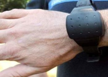 Comiso, violenza domestica: divieto di avvicinamento con braccialetto elettronico