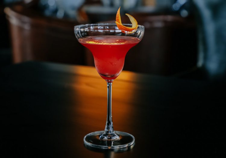 La ricetta del Cannellino di Scicli: liquore alla cannella