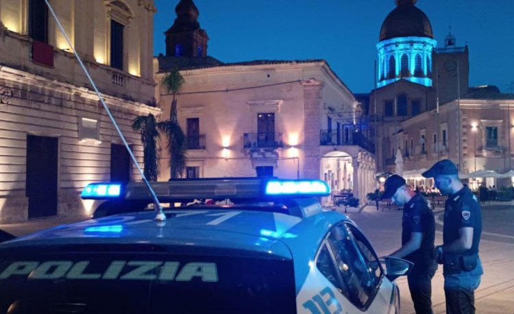 Controlli straordinari a Comiso: denunce e sequestro droga