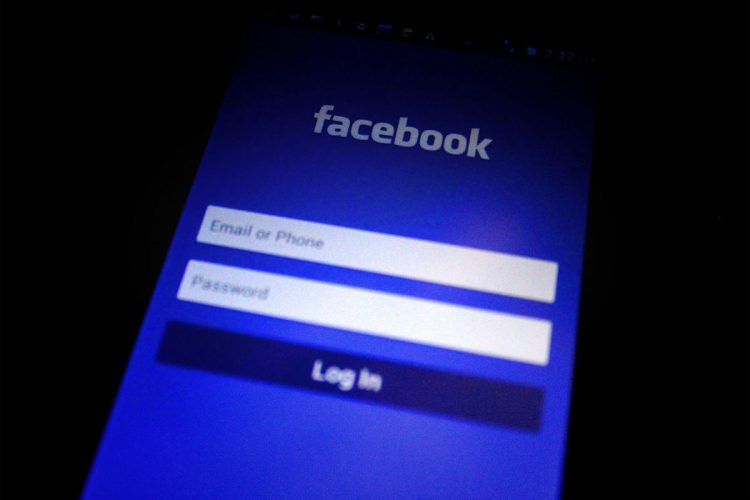 Furto di account sui social, allerta della Polizia Postale: ecco come proteggersi