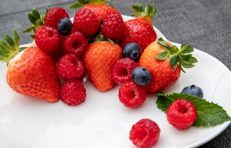 Come perdere peso con la frutta: quale scegliere per la dieta