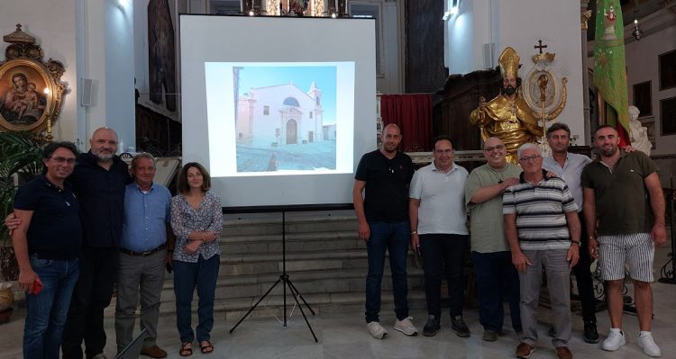 Gangi, dopo 3 anni torna la statua di San Cataldo colpita da un fulmine