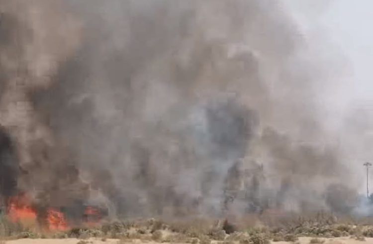 Grosso incendio a Maganuco, pericolo per diverse strutture