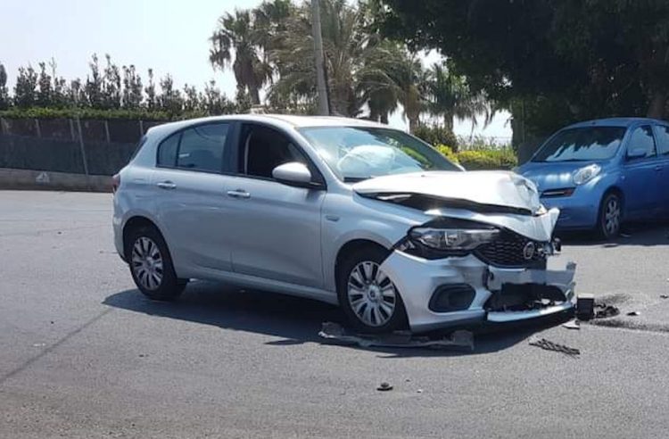 Incidente stradale oggi sulla circonvallazione Donnalucata Scicli all'altezza con via Patrasso e contrada Torre Saracena.