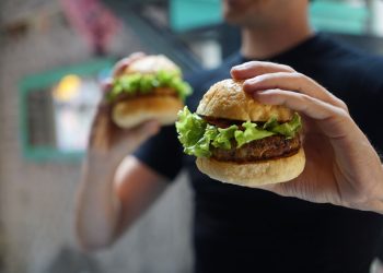 Hai sempre fame? Il segreto per mangiare di meno