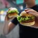 Hai sempre fame? Il segreto per mangiare di meno