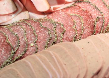 Listeria: cos'è, sintomi e incubazione