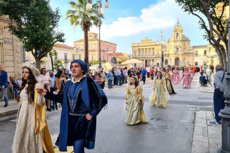 Da Palermo 80 mila euro per le manifestazioni folkloristiche di Vittoria, Ispica, Giarratana
