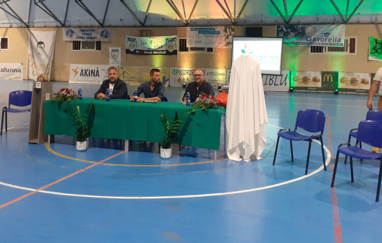 Scicli, presentata la squadra di pallamano