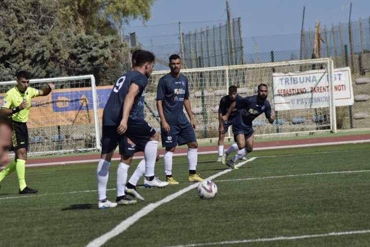 Il Ragusa Calcio domani in Campania