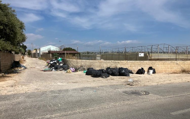 Marina di Ragusa: aree rurali e siti mercatali come discariche a cielo aperto