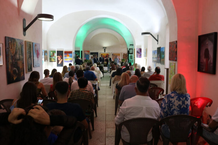 Acate, successo di pubblico per la prima collettiva d'arte