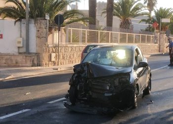 Incidente a Vittoria: due feriti