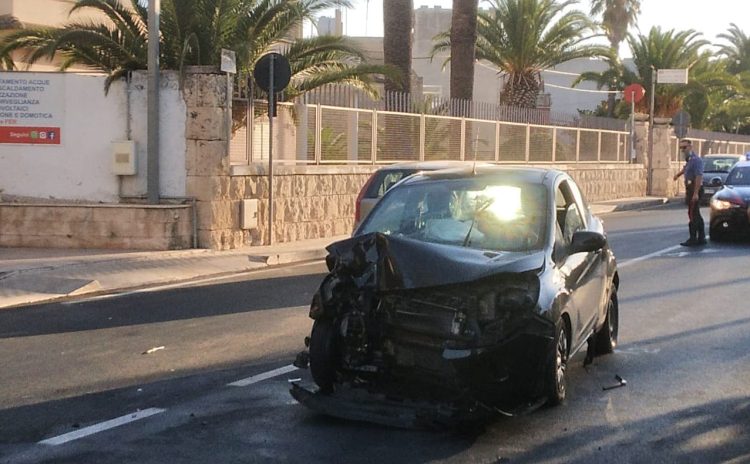 Incidente a Vittoria: due feriti