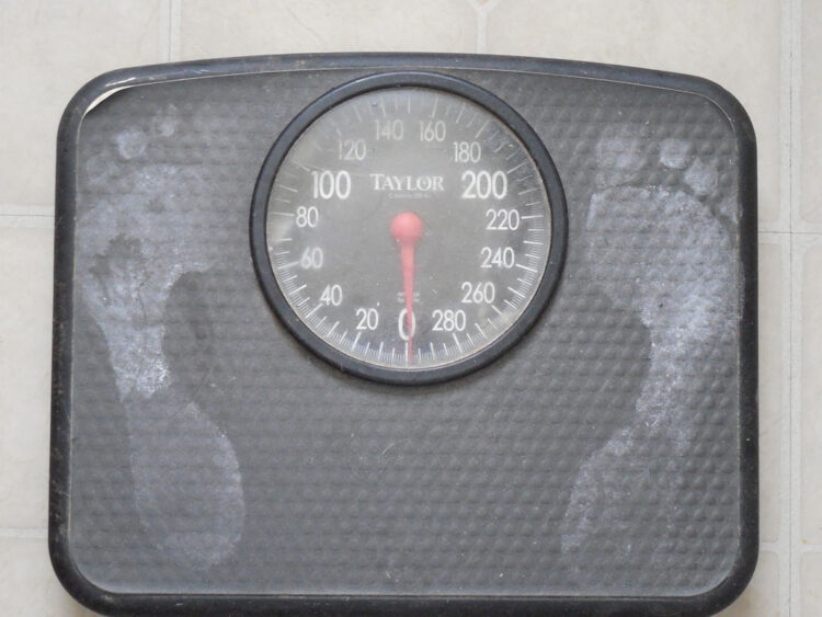 Dieta da 500 Calorie: rischi, benefici e la necessità di supervisione medica