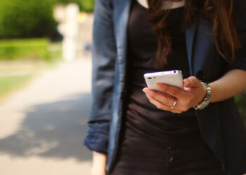 Bonus cellulare con legge 104: cos'è, come funziona e a chi tocca