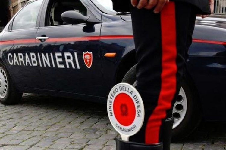 Ragusa, furti, truffe e sostituzione di persona: arrestata 43enne ragusana