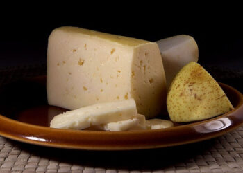 Dieta contro il colesterolo alto: gli alimenti vietati