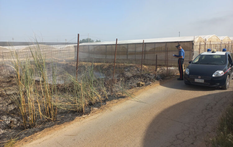 Scoglitti, contrasto alle fumarole: 2 denunce