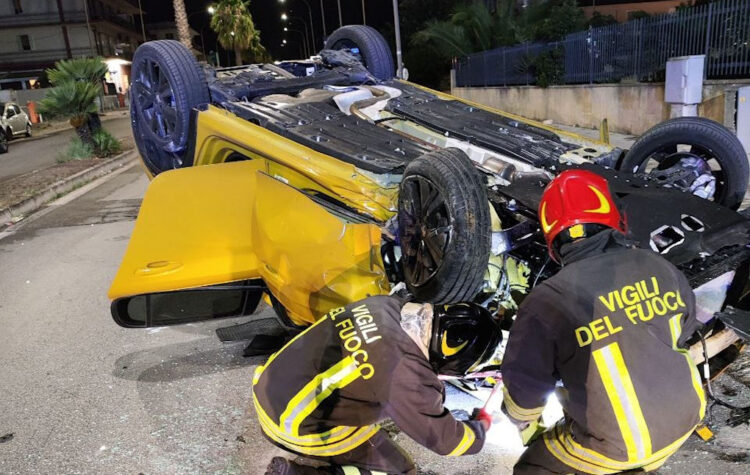 Incidente in viale delle Americhe a Ragusa
