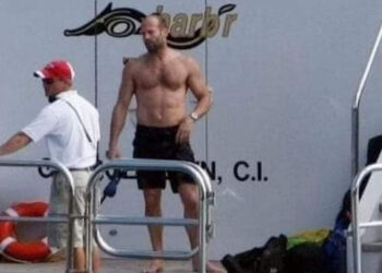 Jason Statham a Marina di Ragusa? La foto sui social