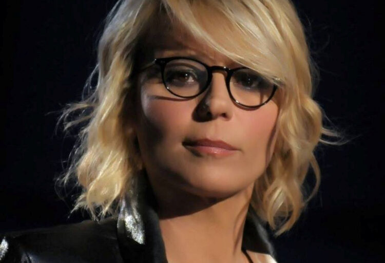 ‘Uomini e donne’ con Maria De Filippi: oggi 11 settembre