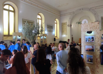 Mostra Il tempo dietro il tempio, Casa Valdese Vittoria al faro di Scoglitti