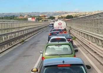 Caos traffico a Modica: code e rallentamenti per lavori sul Ponte Guerrieri
