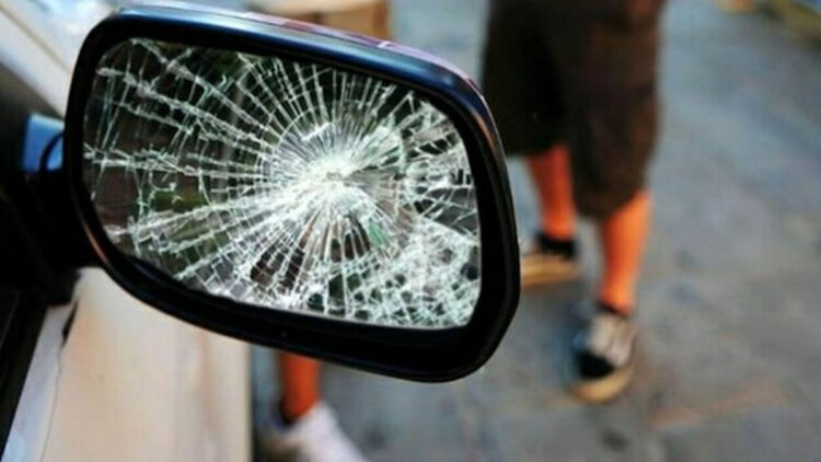 Truffa dello specchietto a Scicli: attenti alla Fiat 500 Abarth bianca