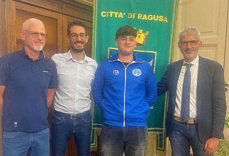 Paolo Turla, campione nazionale di Carambola, ricevuto al Comune di Ragusa