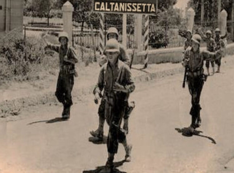 Caltanissetta: StoricaMEnte1943 in tour