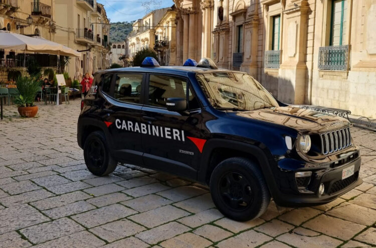 Scicli, hashish in casa: denunciato 18enne