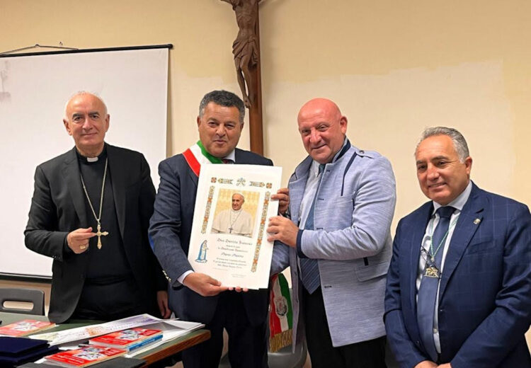 Il sindaco di Scicli Mario Marino in Vaticano