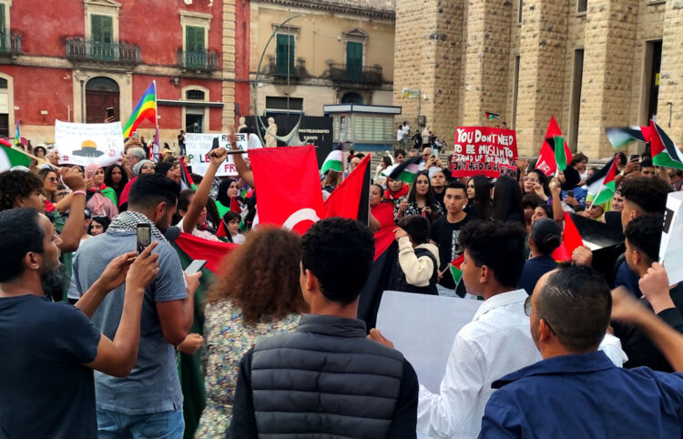 Conflitto Palestino-Israeliano. Stop alla guerra, sit- in a Ragusa