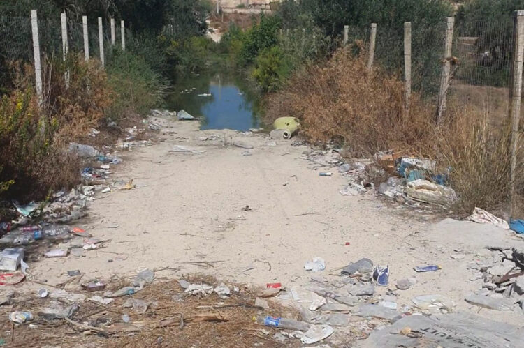 Fogna a cielo aperto a Vittoria