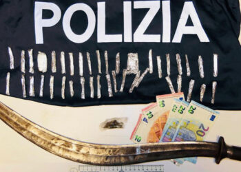 Spacciavano in piazza Manin a Vittoria: due arresti