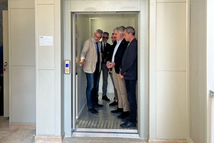 Ragusa, in funzione gli ascensori per i colombari dei cimiteri ragusani