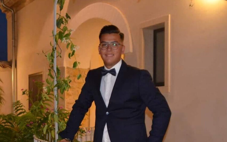 Lutto cittadino a Comiso per i funerali di Matteo Battaglia, morto a 22 anni