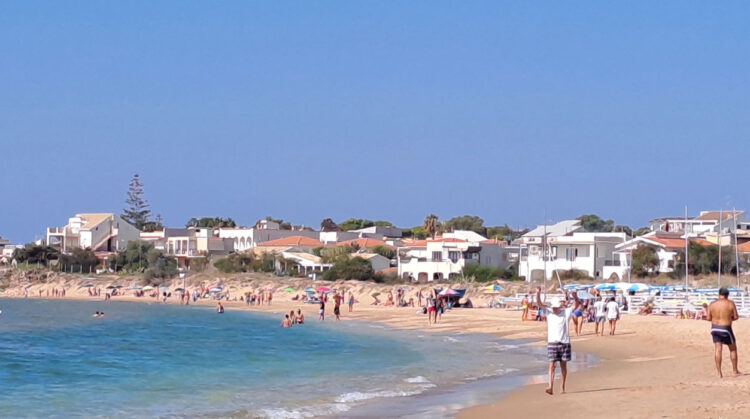 Meteo, ancora caldo anomalo poi vortice ciclonico