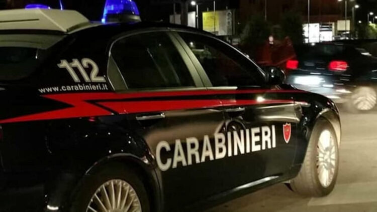 Ispica, calci e pugni a carabinieri: arrestato