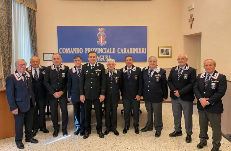 L’Ispettore Regionale dell’Associazione Nazionale Carabinieri a Ragusa