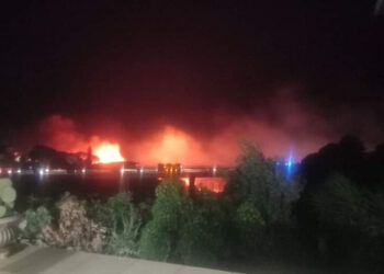Notte di incendi nel Palermitano, fiamme minacciano case