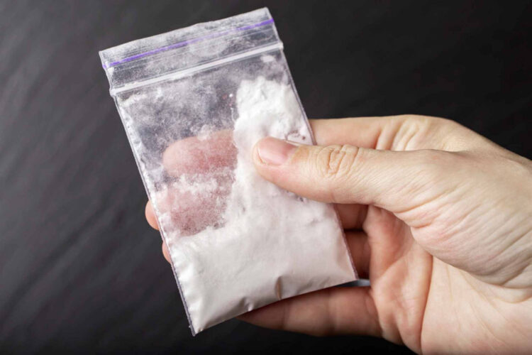 Cocaina negli slip: un arresto a Caltanissetta