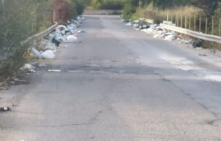 Vittoria: la raccolta differenziata non funziona