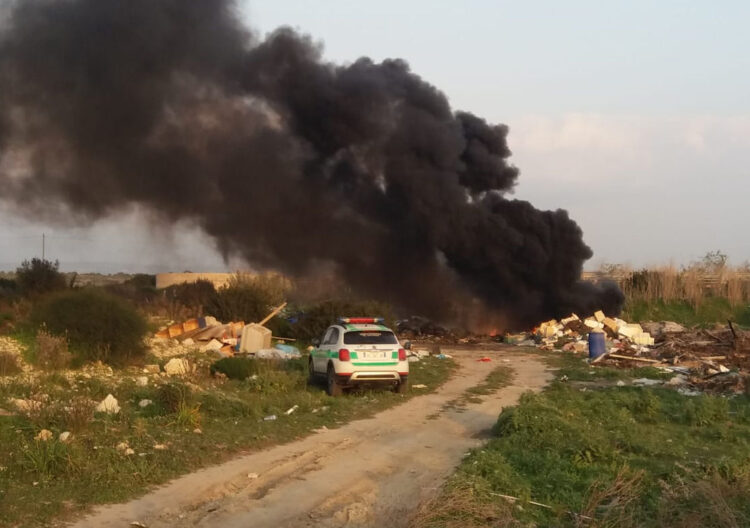 Guerra alle fumarole nel Ragusano