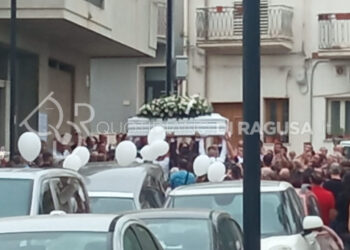 Comiso, l'ultimo saluto a Matteo Battaglia