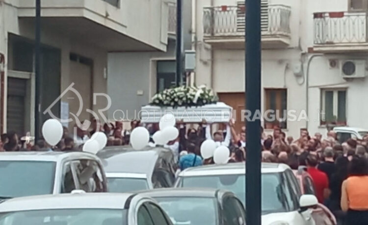 Comiso, l'ultimo saluto a Matteo Battaglia