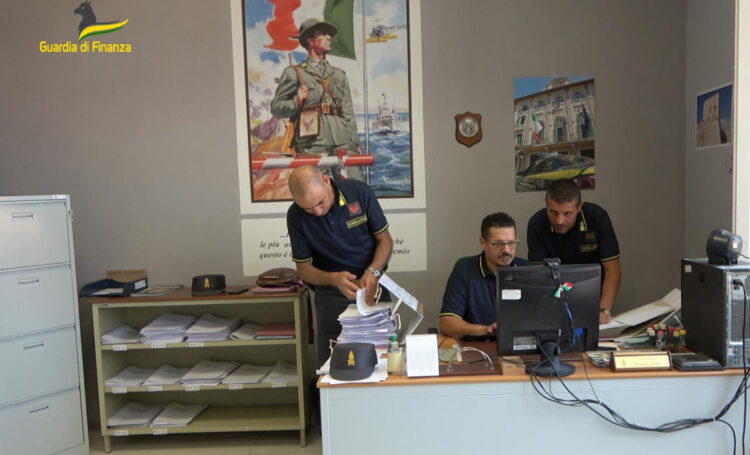 Ragusa, scoperto raggiro di due sorelle anziane: sequestro beni per 1 milione di euro